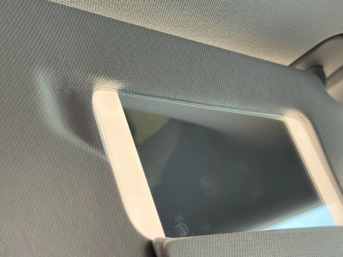 2023 Tesla Model 3 photo 16