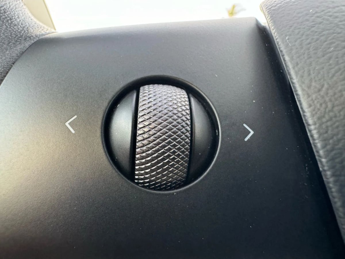 2023 Tesla Model 3 photo 21