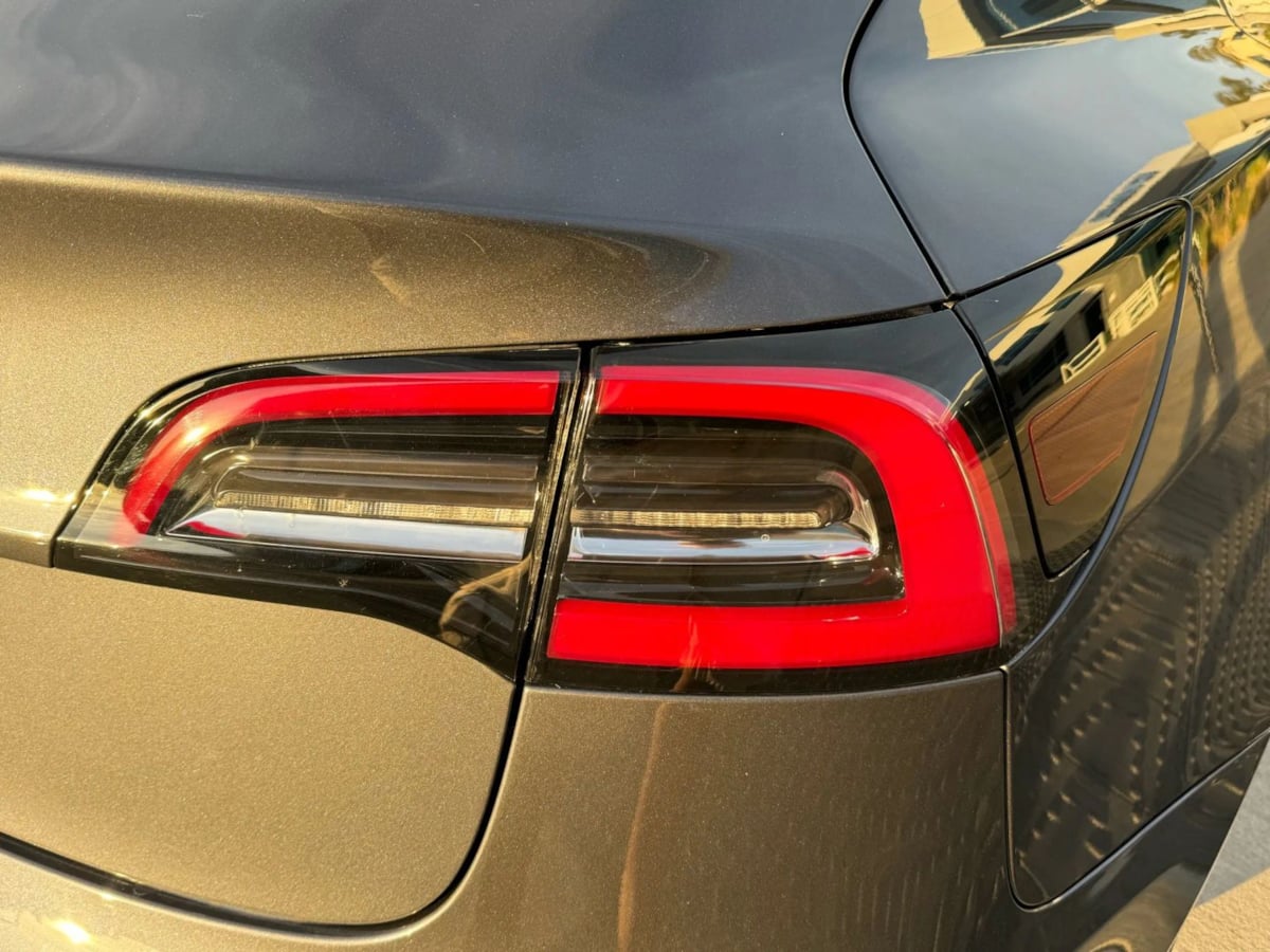 2023 Tesla Model 3 photo 26