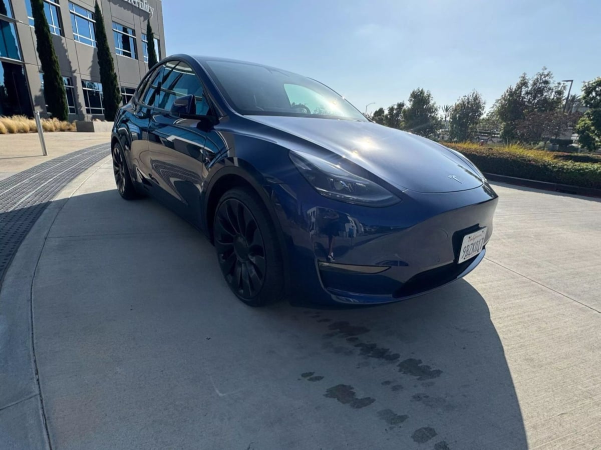 2022 Tesla Model Y Performance photo 3
