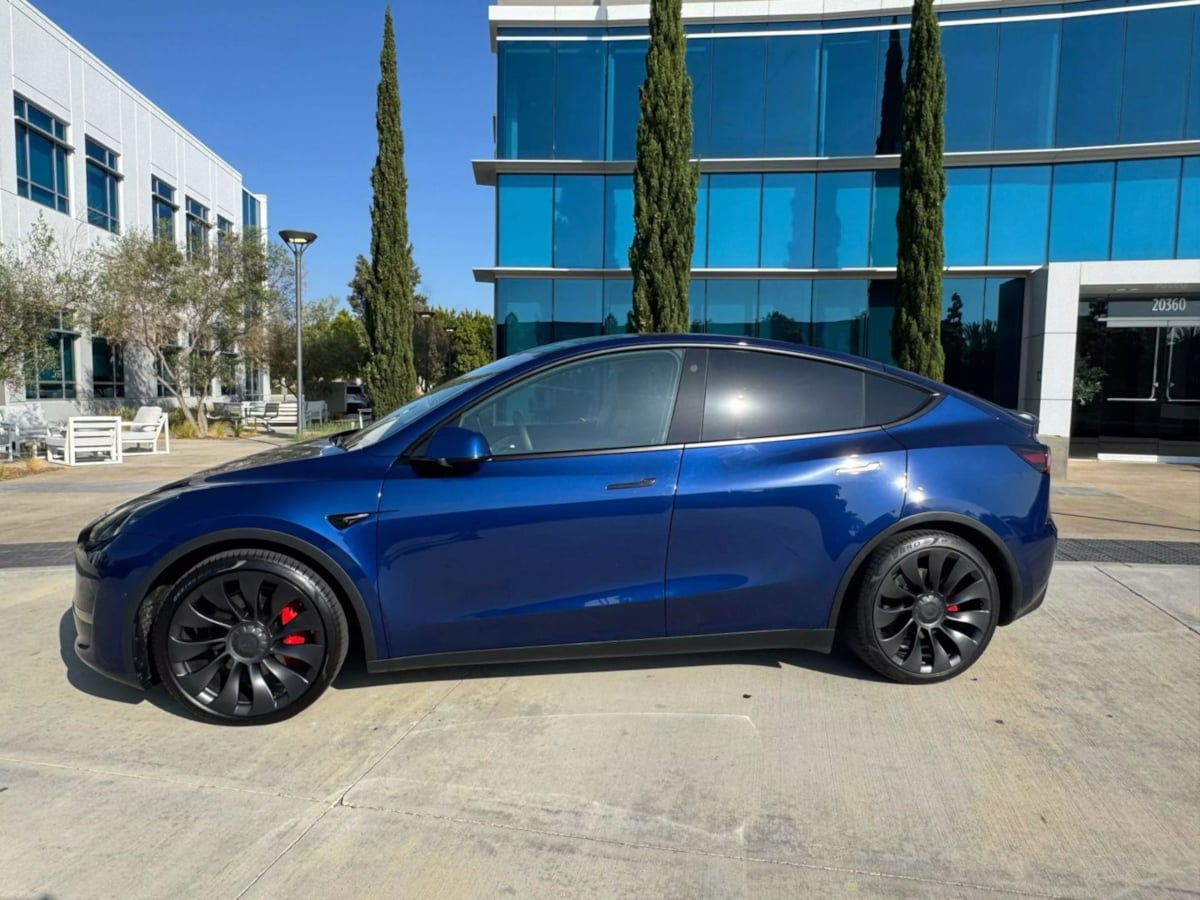 2022 Tesla Model Y Performance photo 9