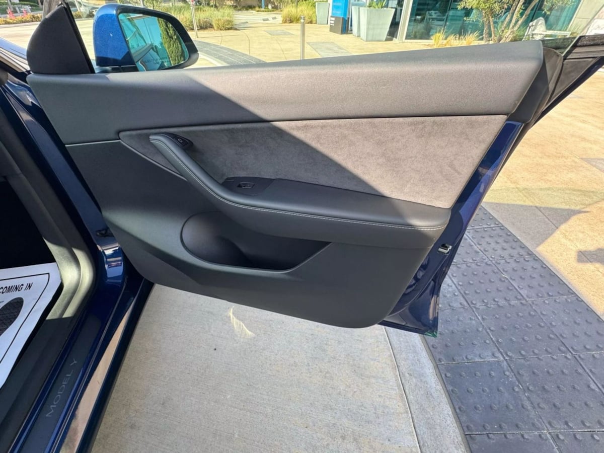 2022 Tesla Model Y Performance photo 16
