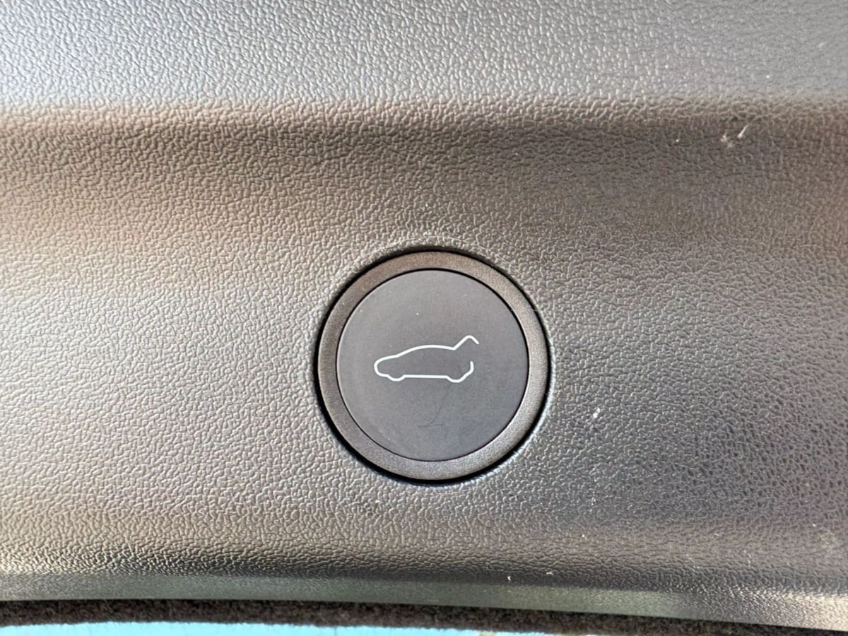 2022 Tesla Model Y Performance photo 33