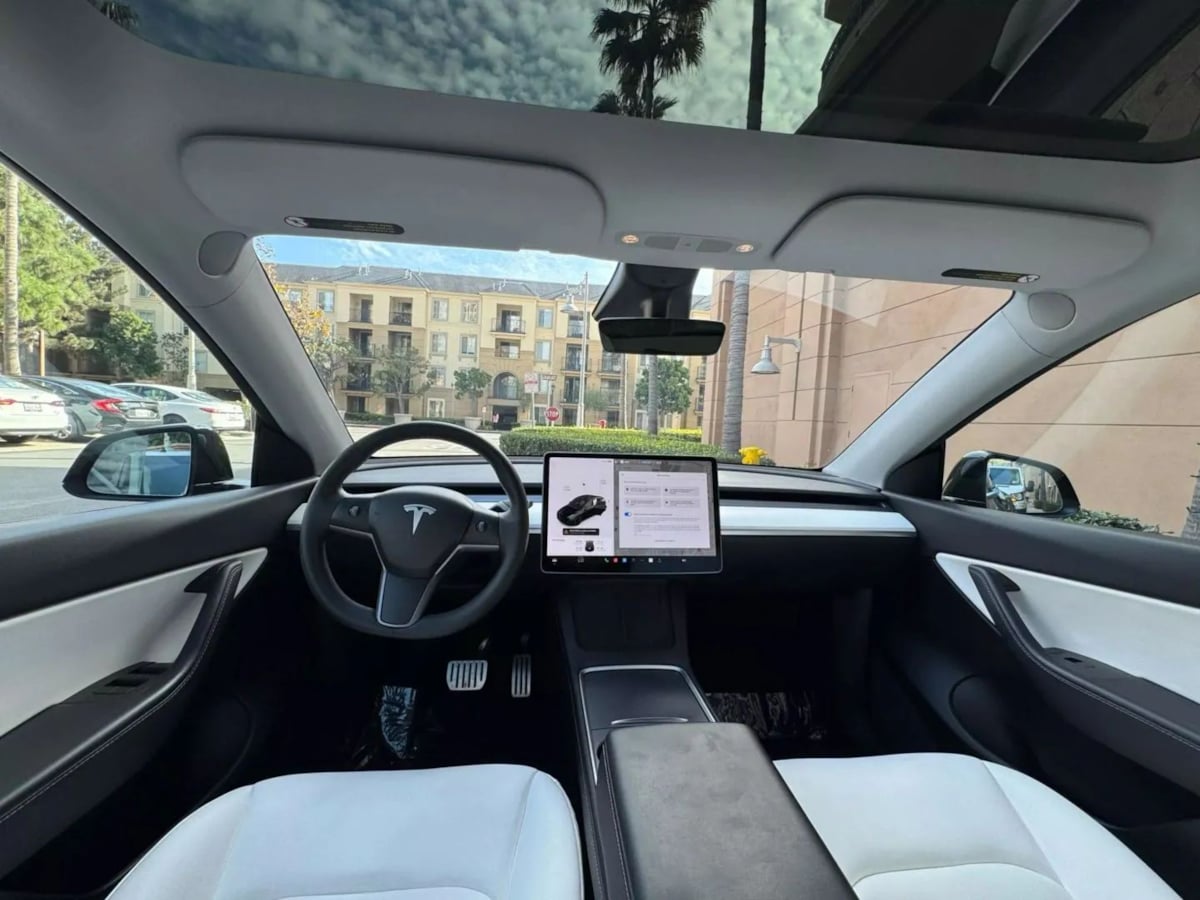 2022 Tesla Model Y Performance photo 9