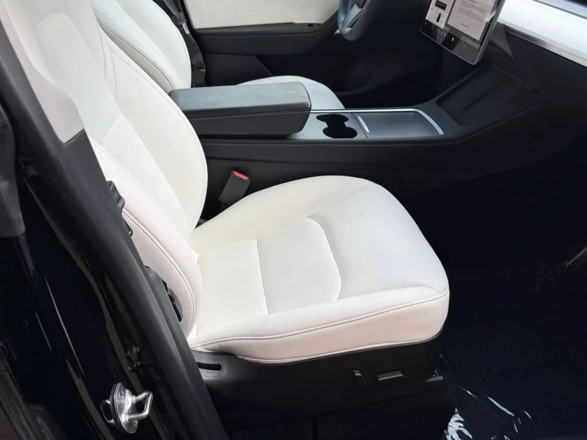2022 Tesla Model Y Performance photo 13