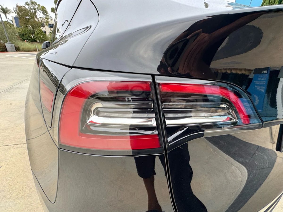 2022 Tesla Model Y Long Range photo 19