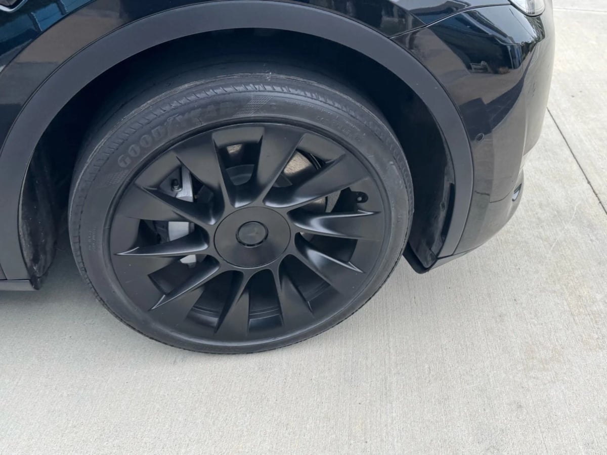 2022 Tesla Model Y Long Range photo 22