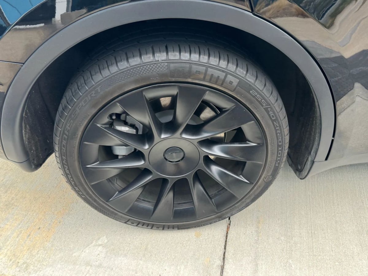 2022 Tesla Model Y Long Range photo 24