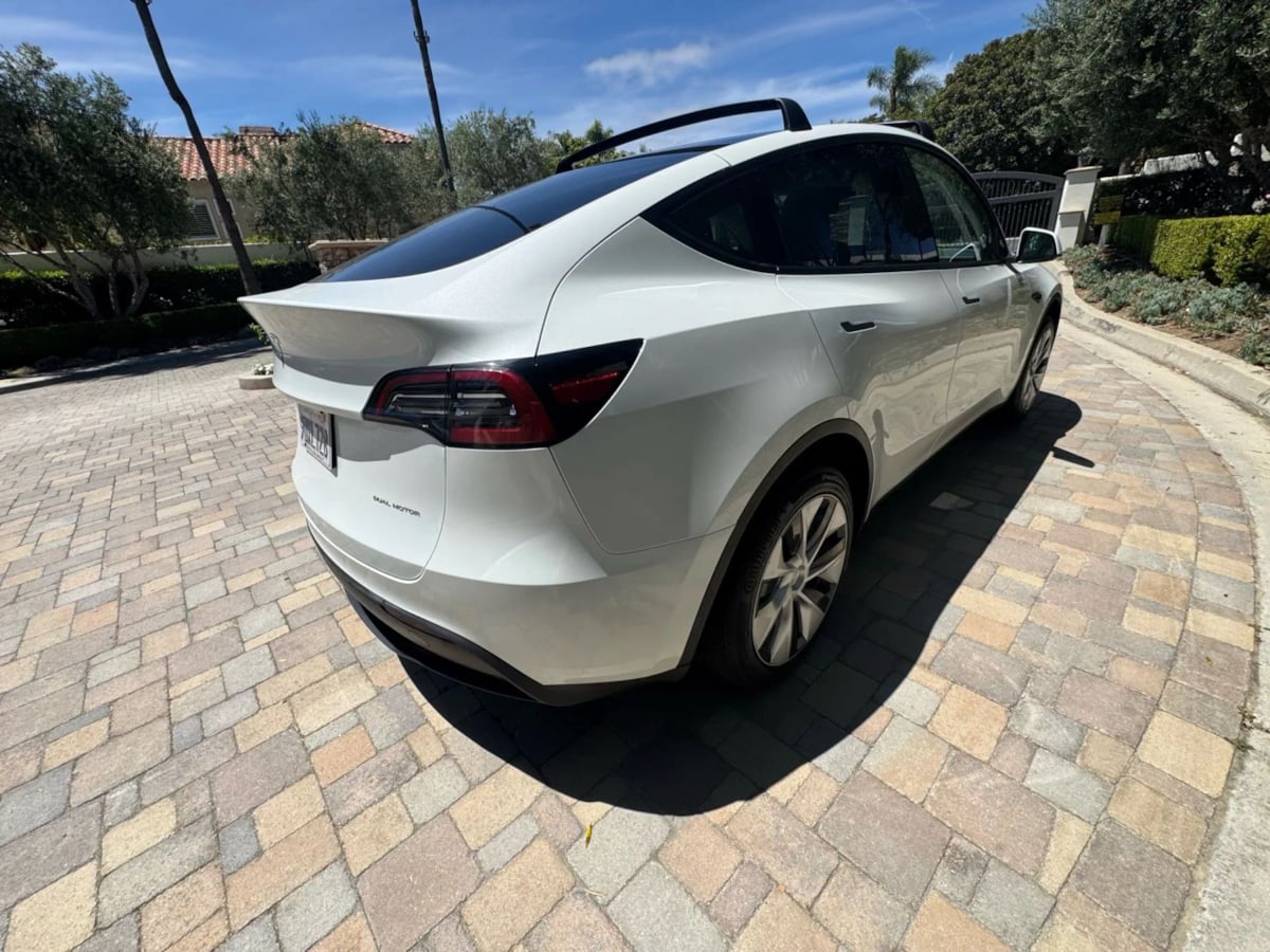 2023 Tesla Model Y Long Range photo 6