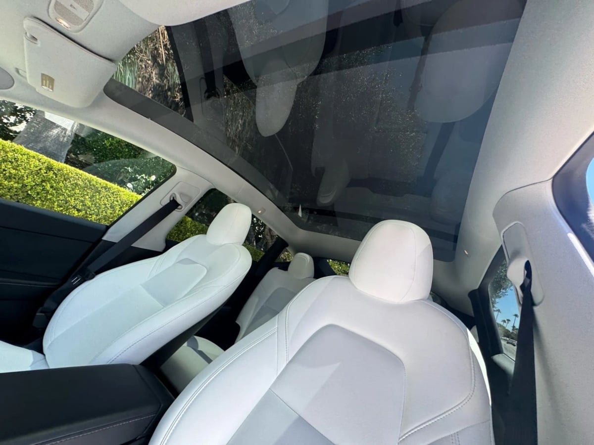 2023 Tesla Model Y Long Range photo 10
