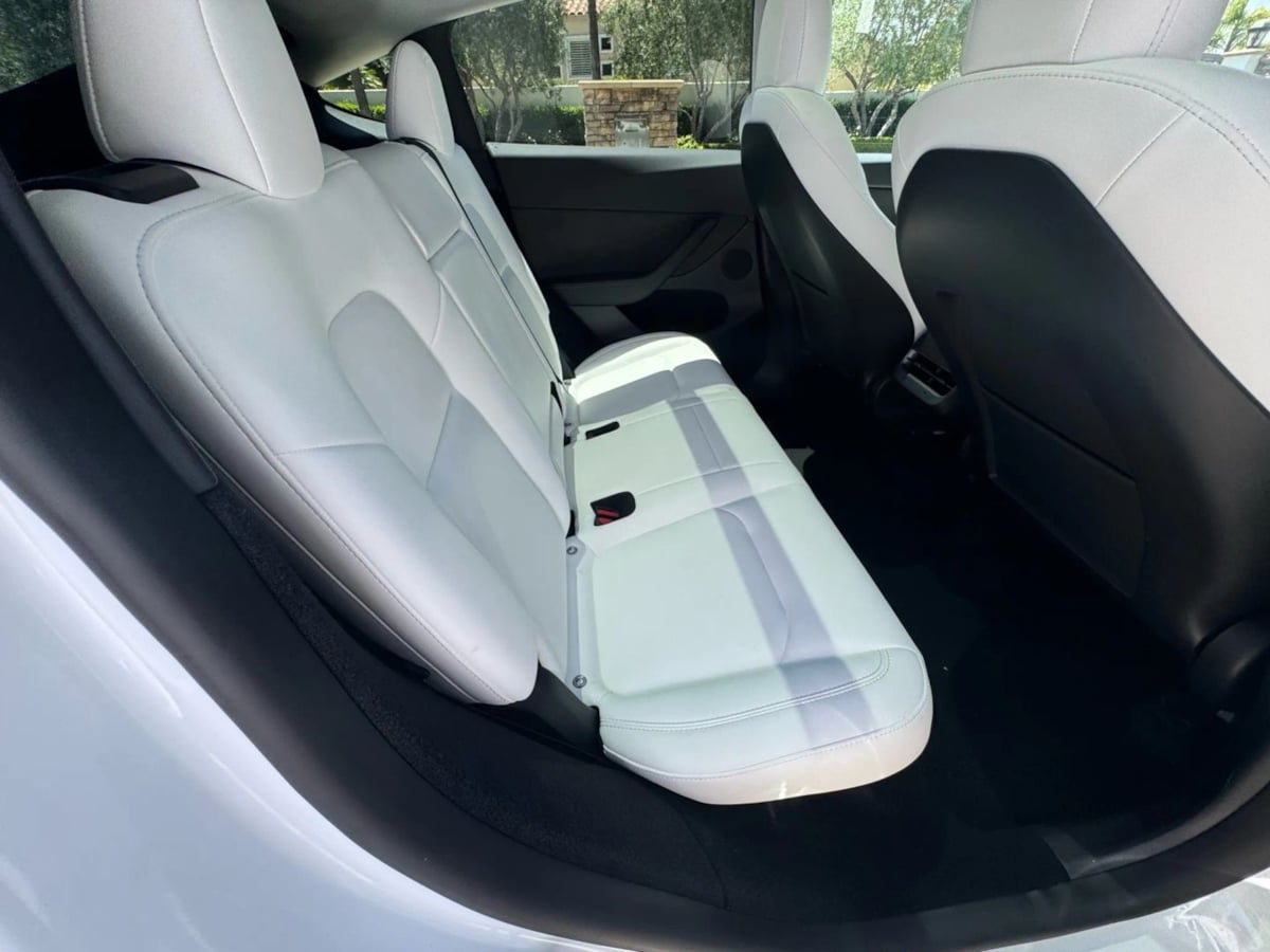 2023 Tesla Model Y Long Range photo 11