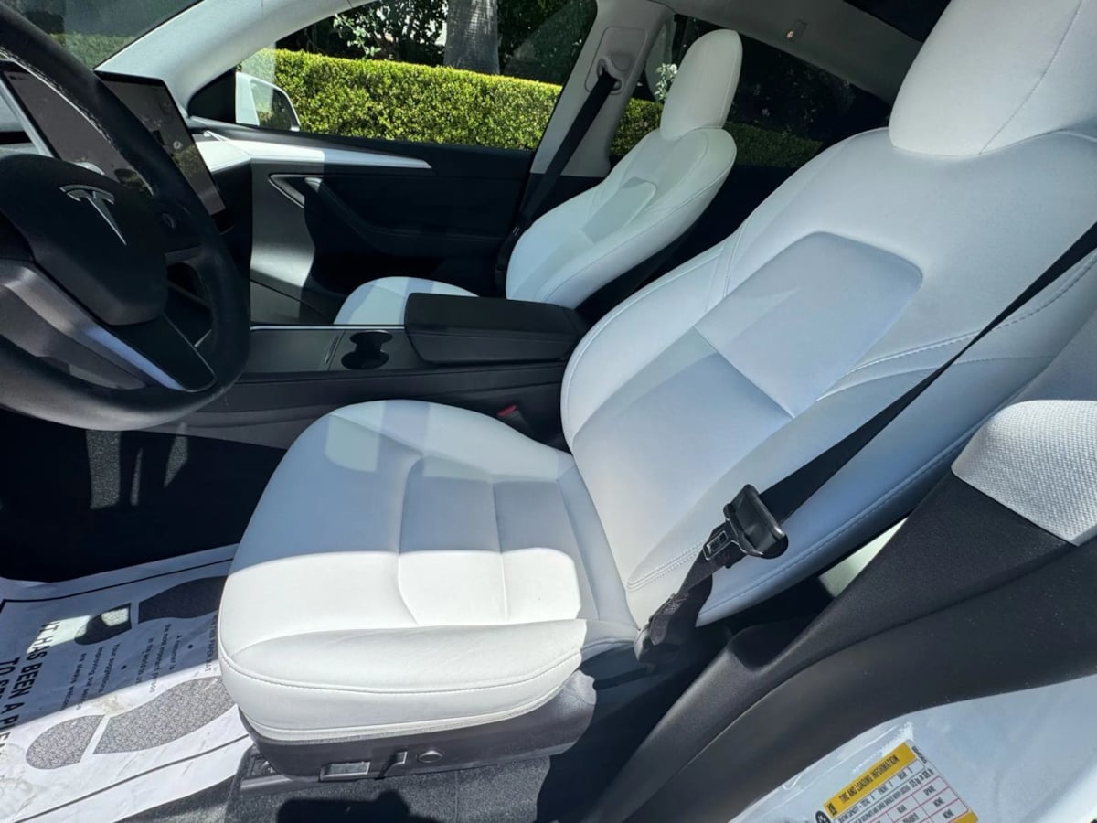 2023 Tesla Model Y Long Range photo 12