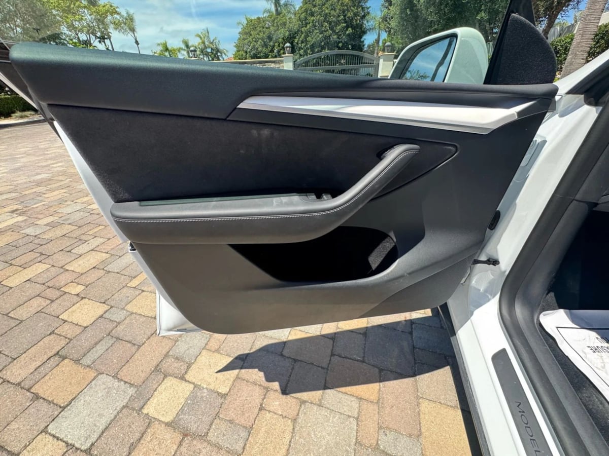 2023 Tesla Model Y Long Range photo 20