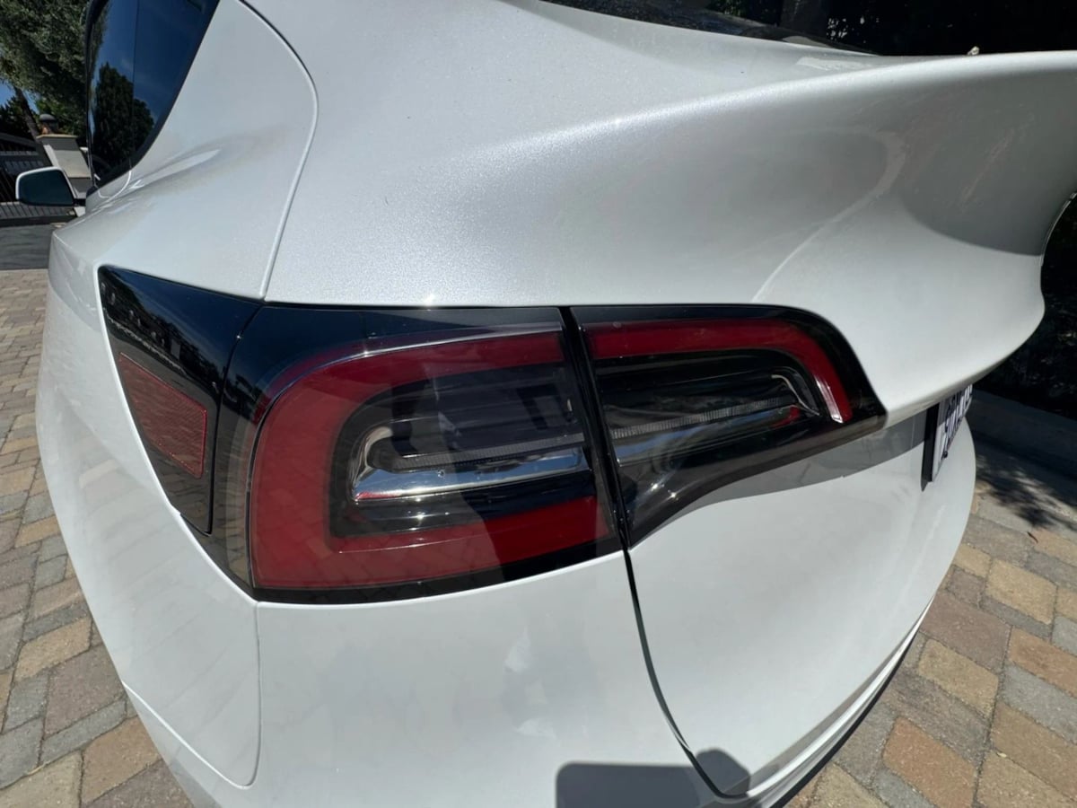 2023 Tesla Model Y Long Range photo 24