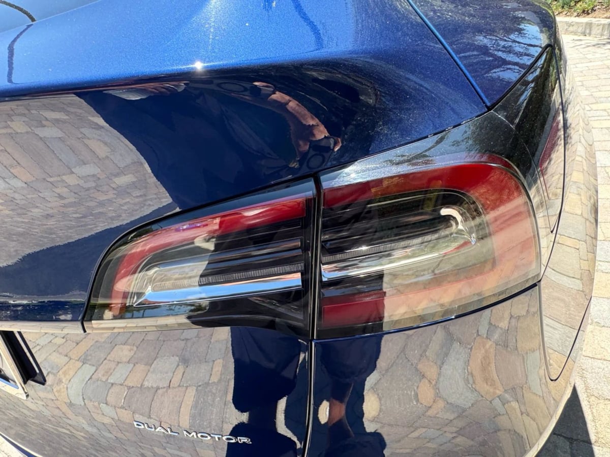 2022 Tesla Model Y Long Range photo 21