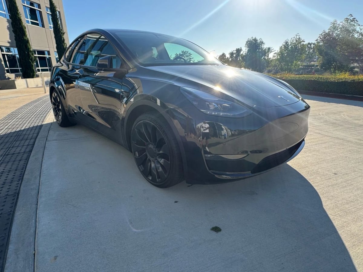 2022 Tesla Model Y Performance photo 2