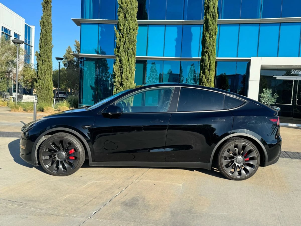 2022 Tesla Model Y Performance photo 7