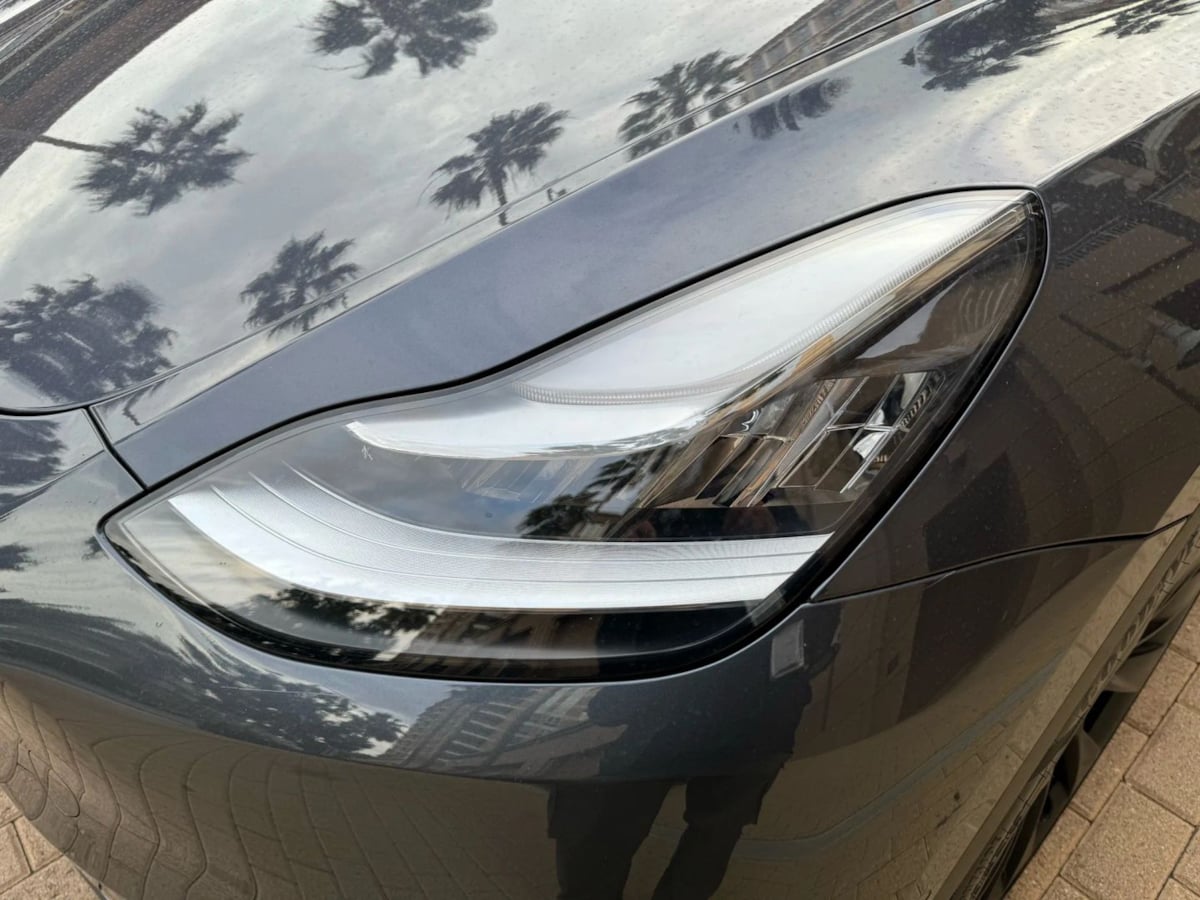 2023 Tesla Model Y Long Range photo 30