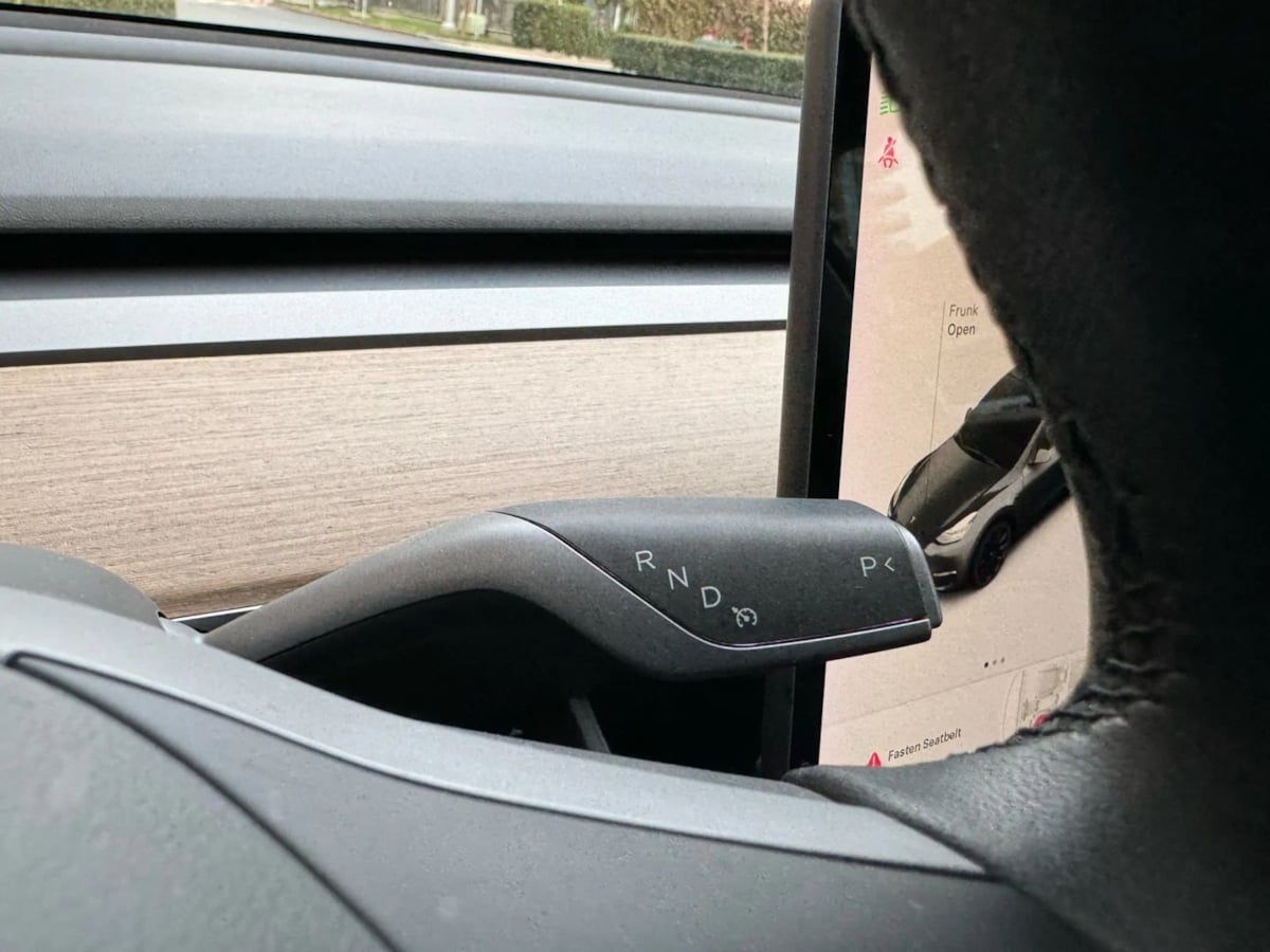 2023 Tesla Model Y Long Range photo 32