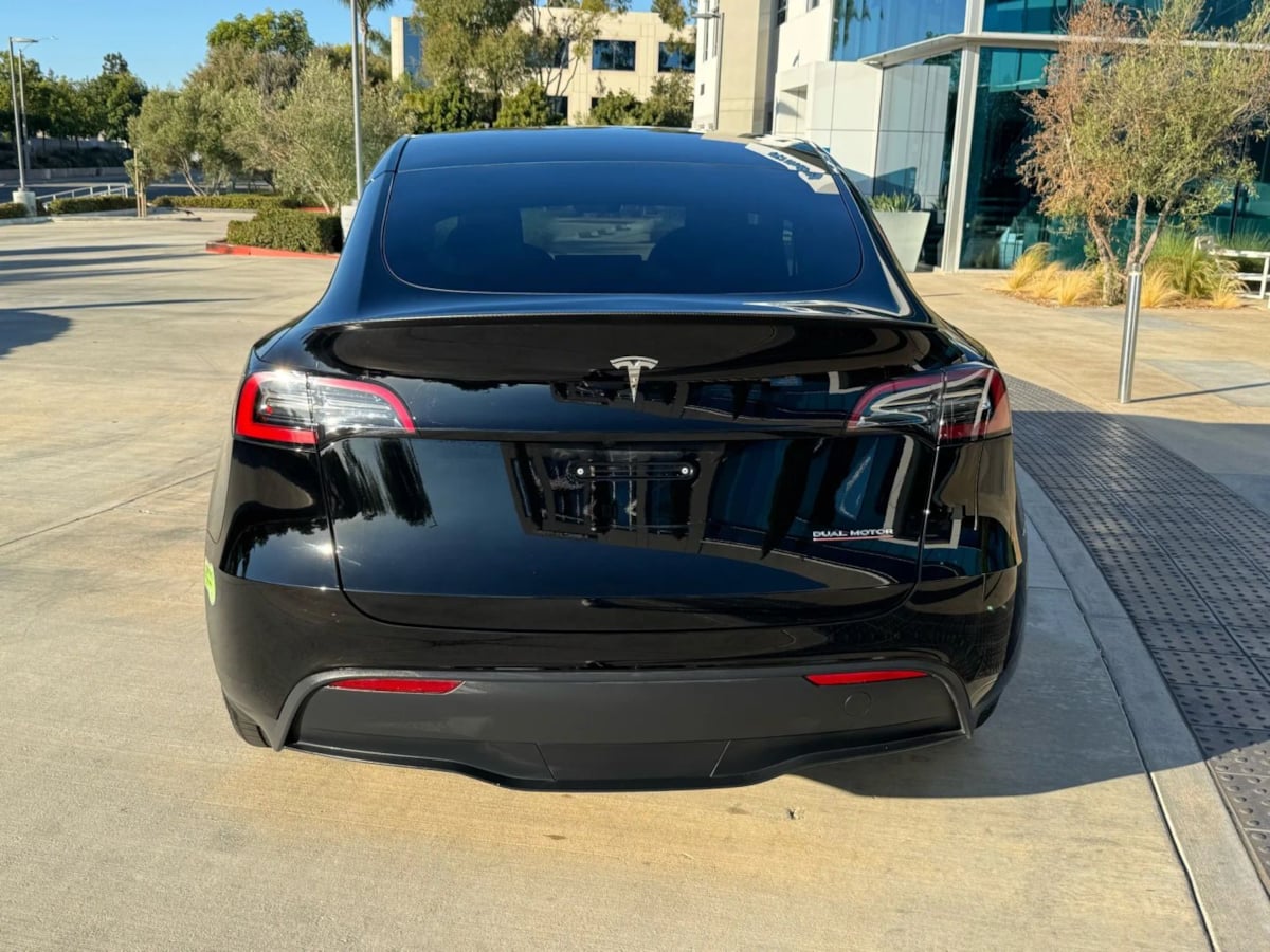 2023 Tesla Model Y Performance photo 6