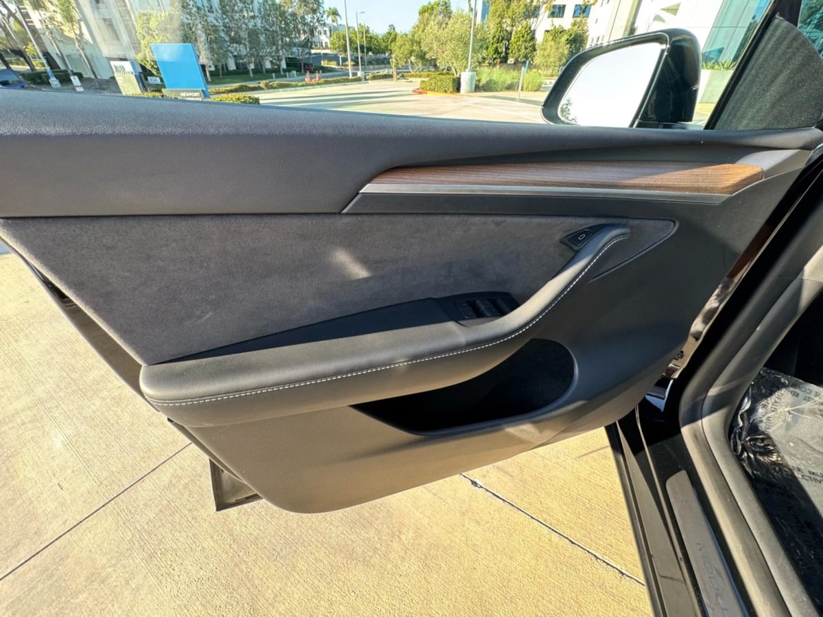 2023 Tesla Model Y Performance photo 26