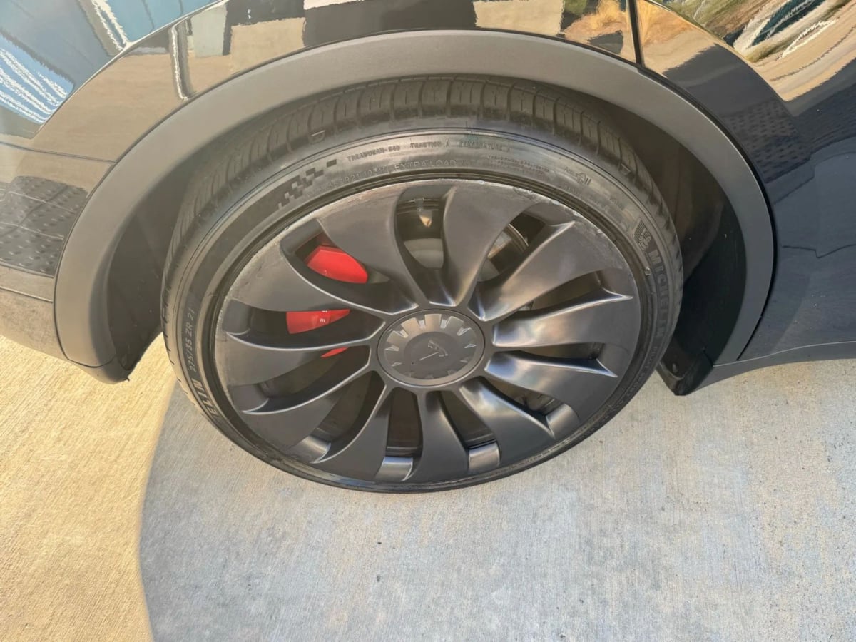 2023 Tesla Model Y Performance photo 32