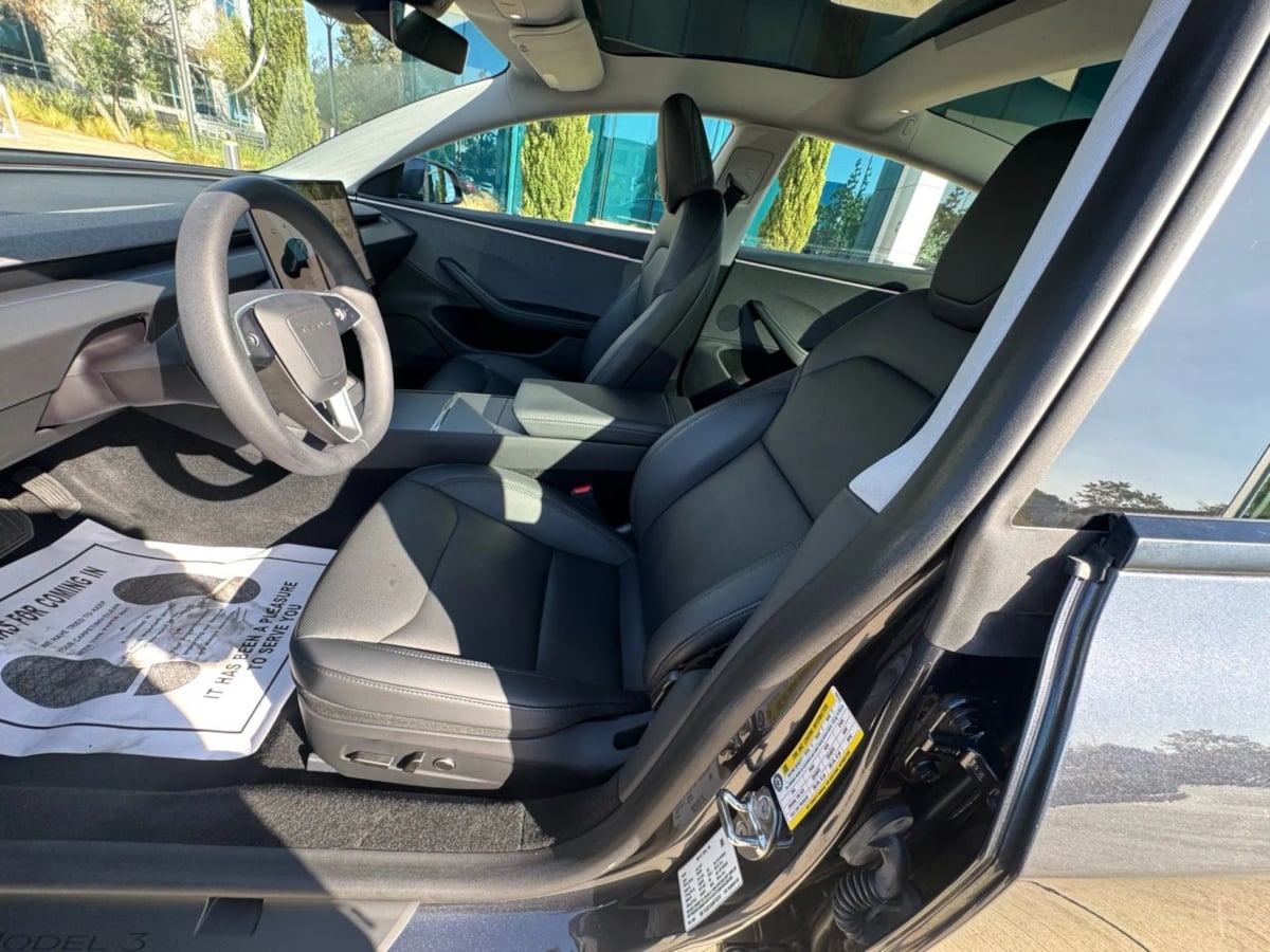 2024 Tesla Model 3 Long Range photo 12