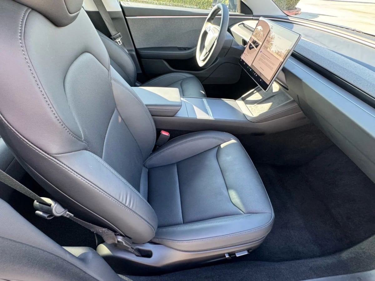 2024 Tesla Model 3 Long Range photo 14