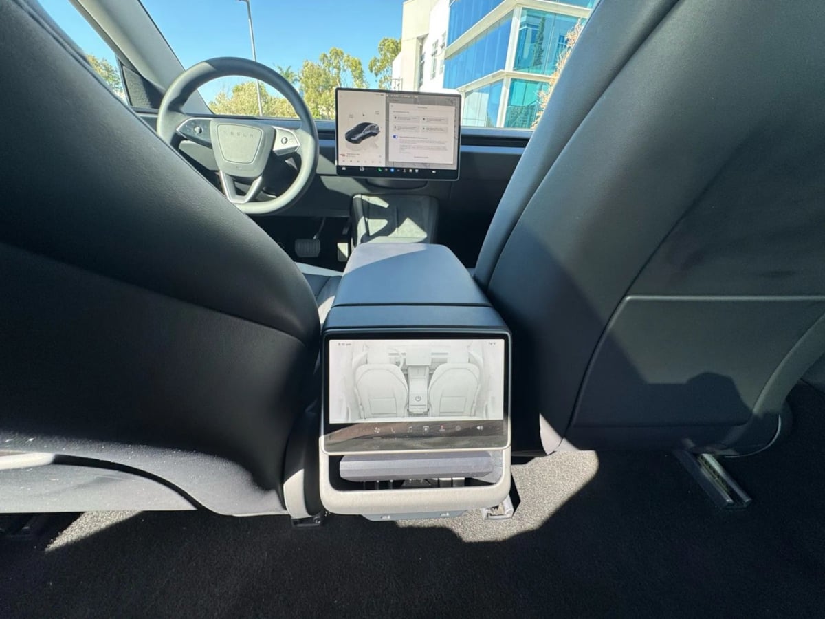 2024 Tesla Model 3 Long Range photo 21