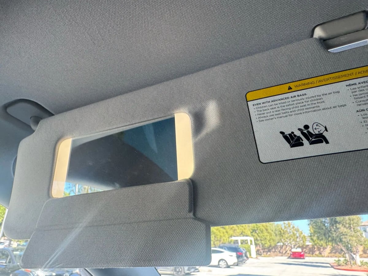 2024 Tesla Model 3 Long Range photo 26