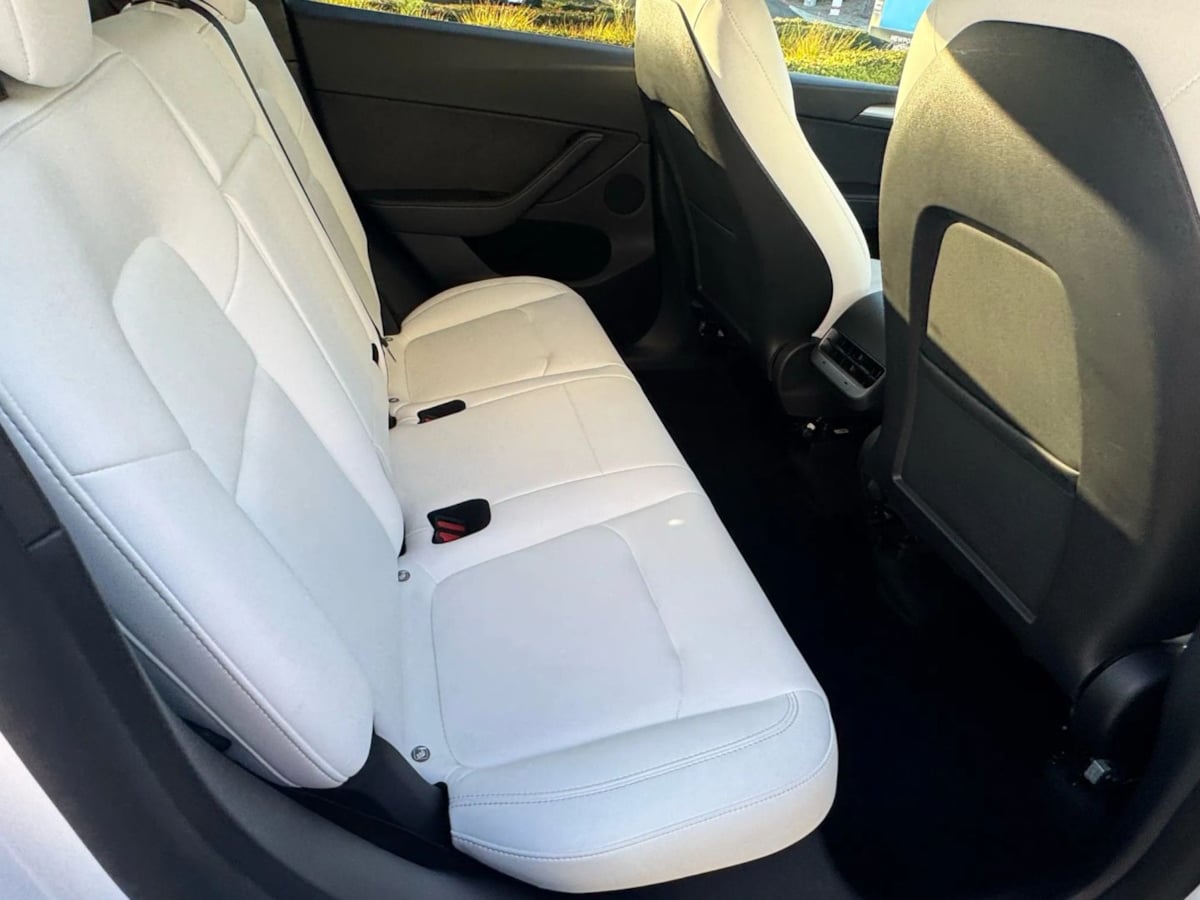 2022 Tesla Model Y Long Range photo 14