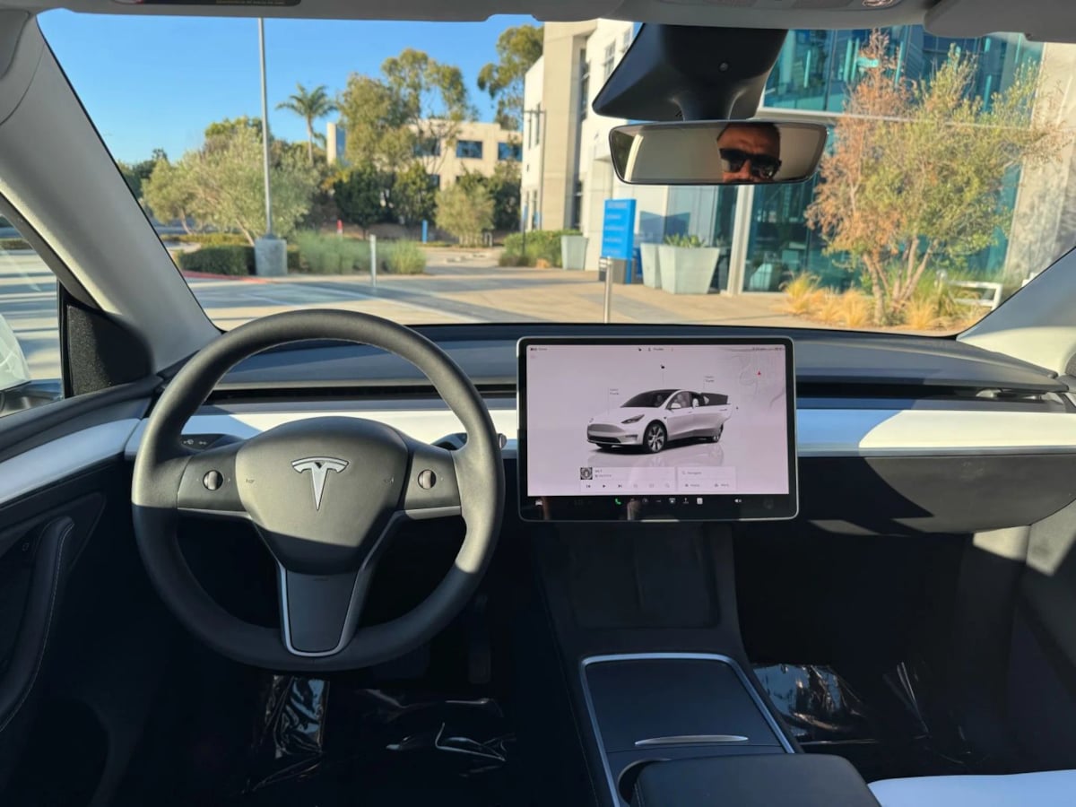 2022 Tesla Model Y Long Range photo 18