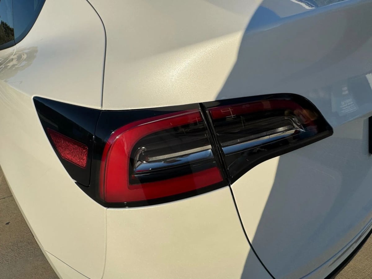 2022 Tesla Model Y Long Range photo 27