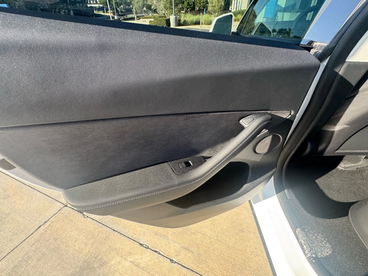 2023 Tesla Model Y Long Range photo 24