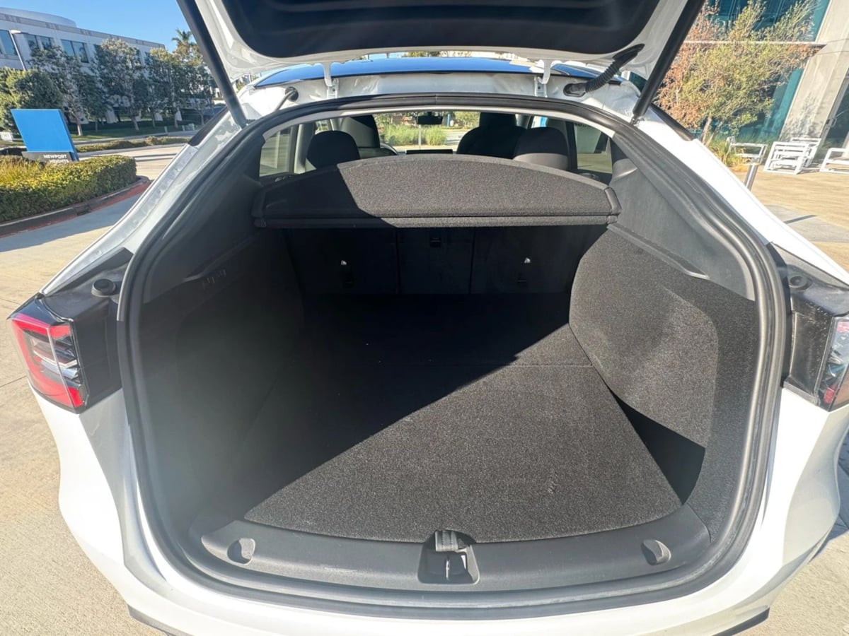 2023 Tesla Model Y Long Range photo 32