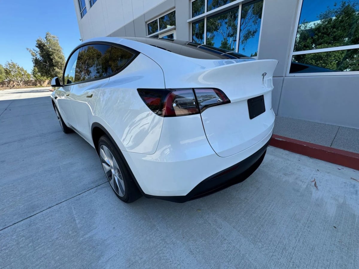 2023 Tesla Model Y Long Range photo 5