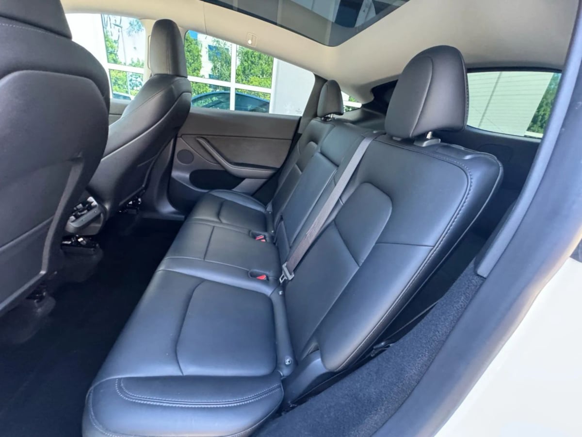 2023 Tesla Model Y Long Range photo 12