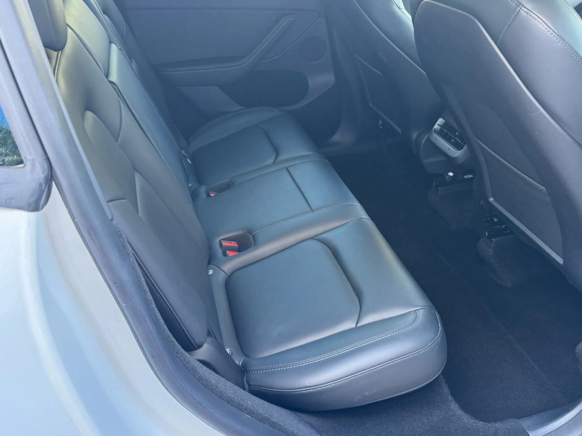 2023 Tesla Model Y Long Range photo 13