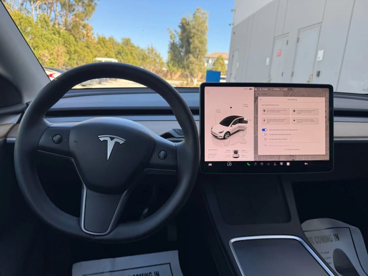 2023 Tesla Model Y Long Range photo 21