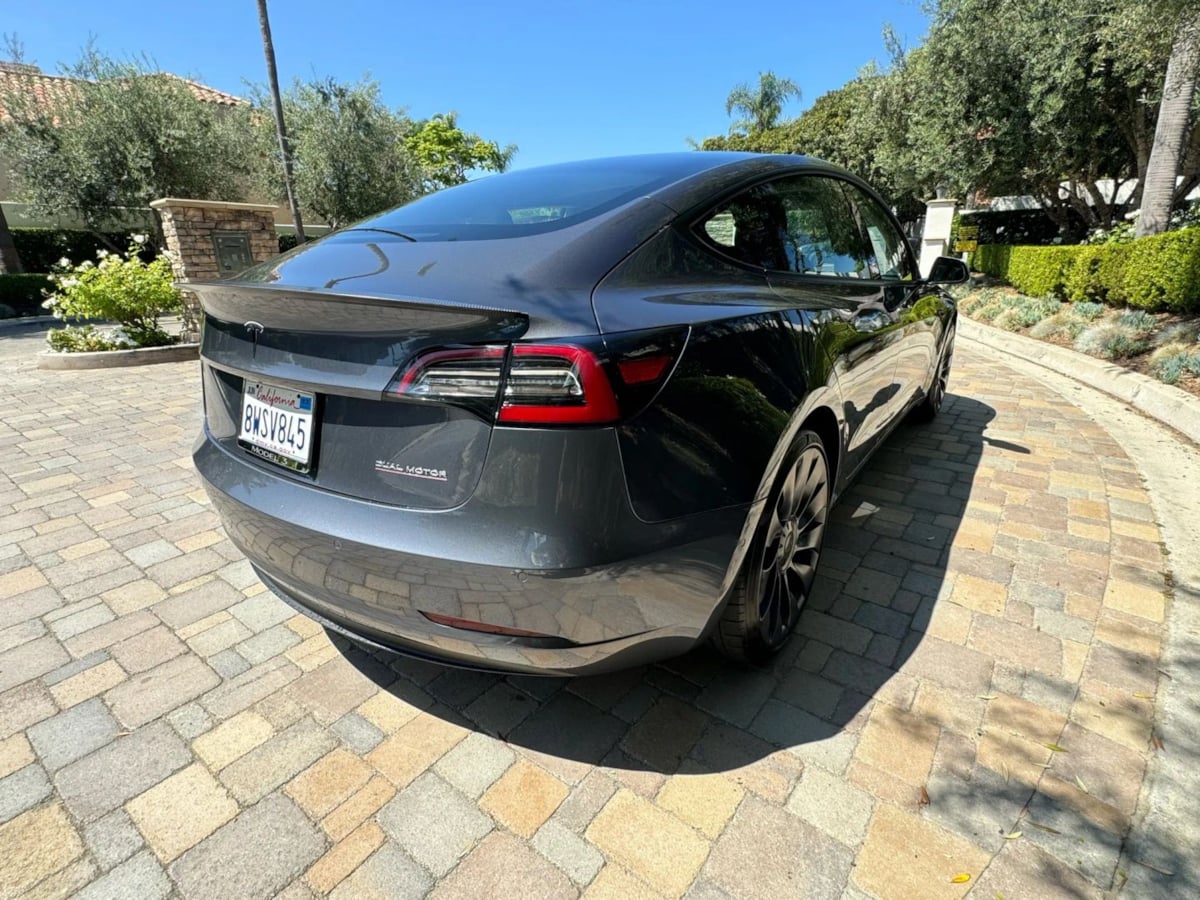 2022 Tesla Model 3 Performance photo 4