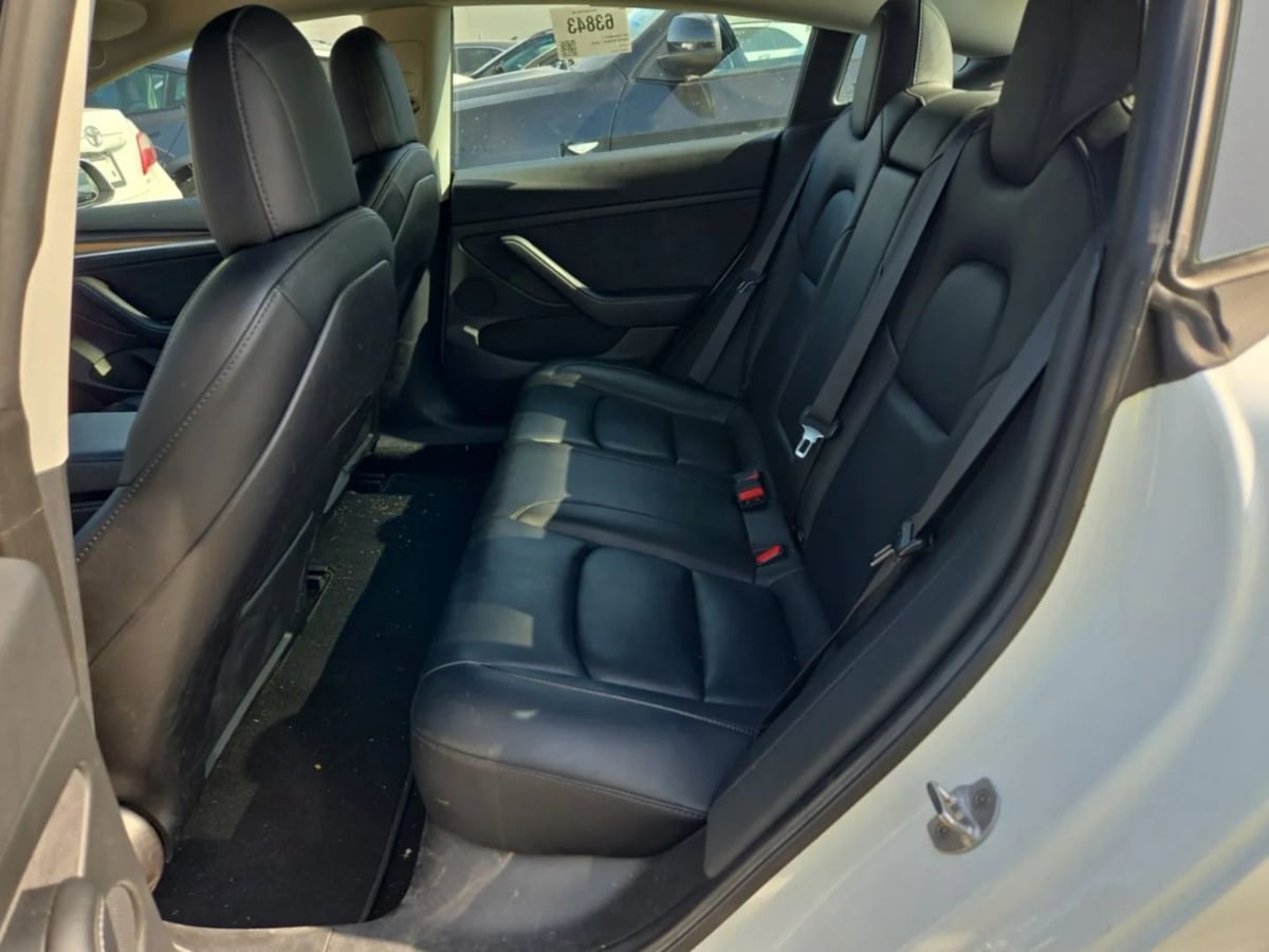 2022 Tesla Model 3 Performance photo 8