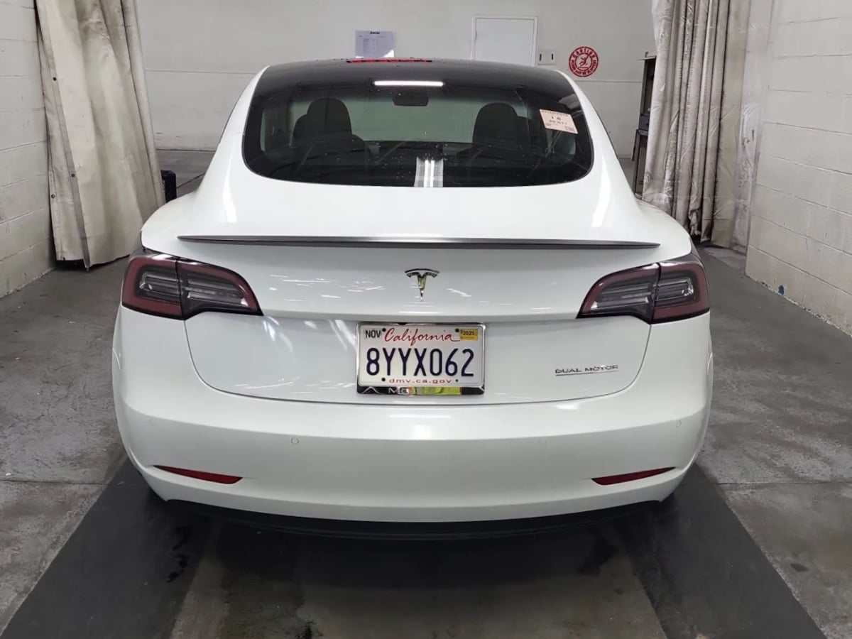 2022 Tesla Model 3 Performance photo 2