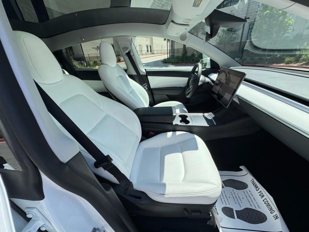 2022 Tesla Model Y Performance photo 17