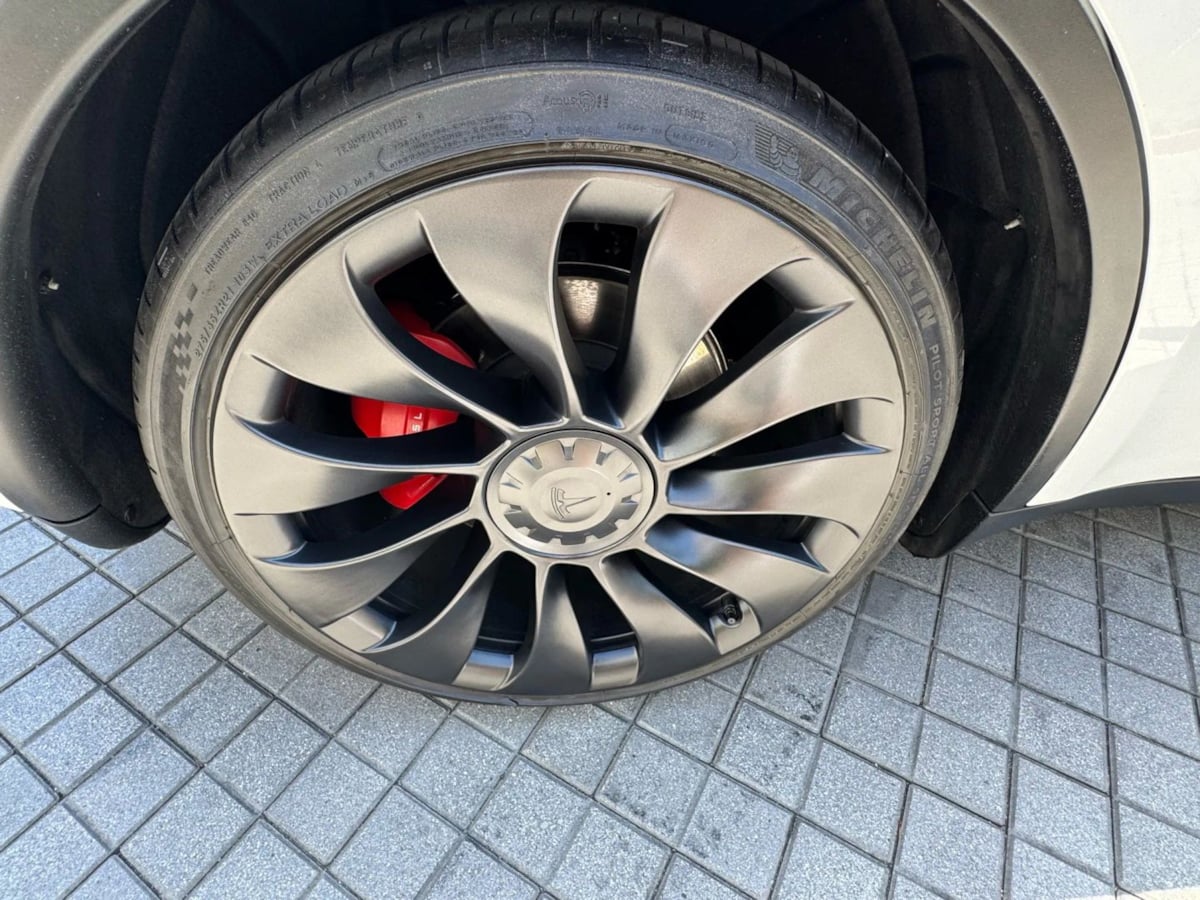 2022 Tesla Model Y Performance photo 31