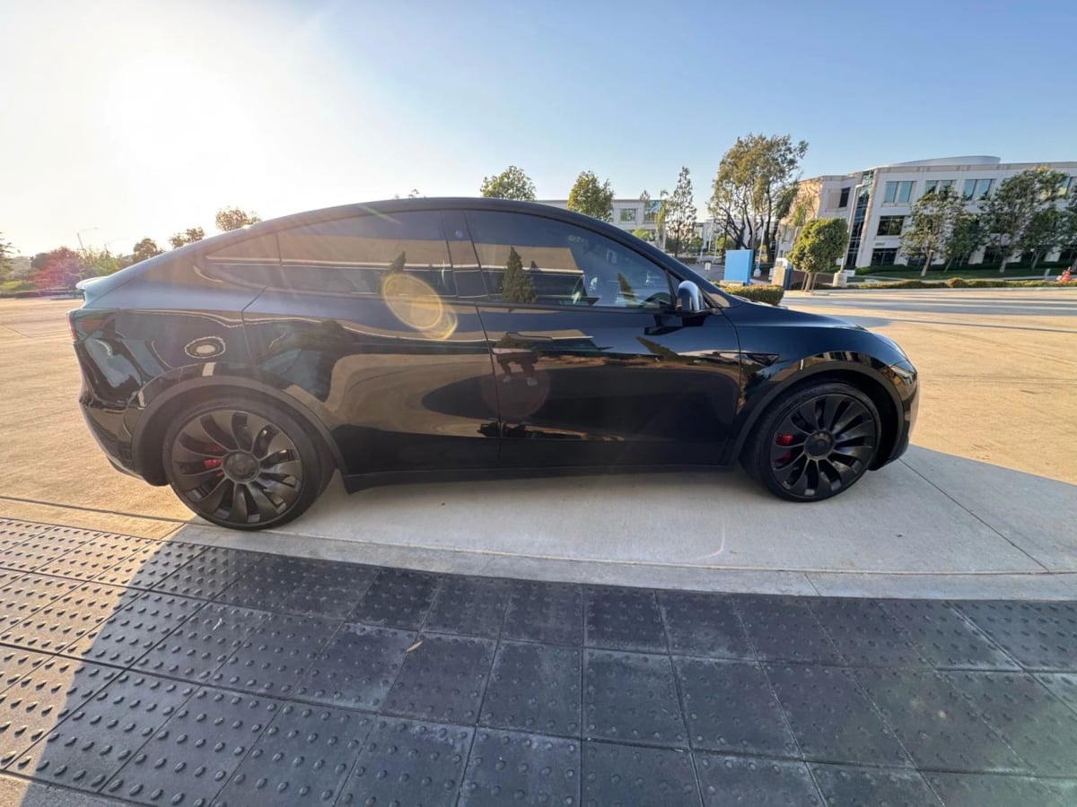 2023 Tesla Model Y Performance photo 6