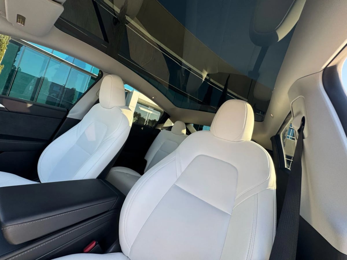 2023 Tesla Model Y Performance photo 8