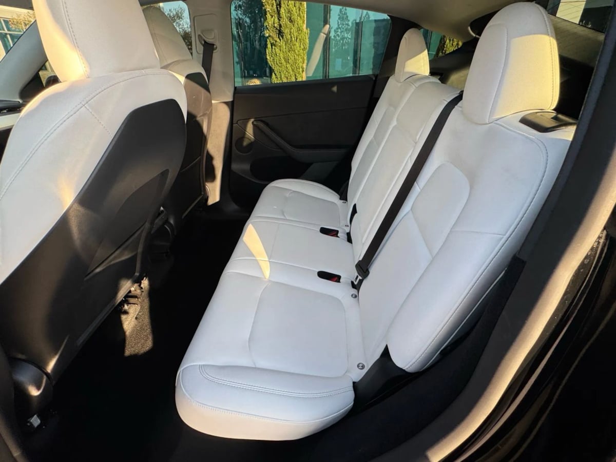 2023 Tesla Model Y Performance photo 11