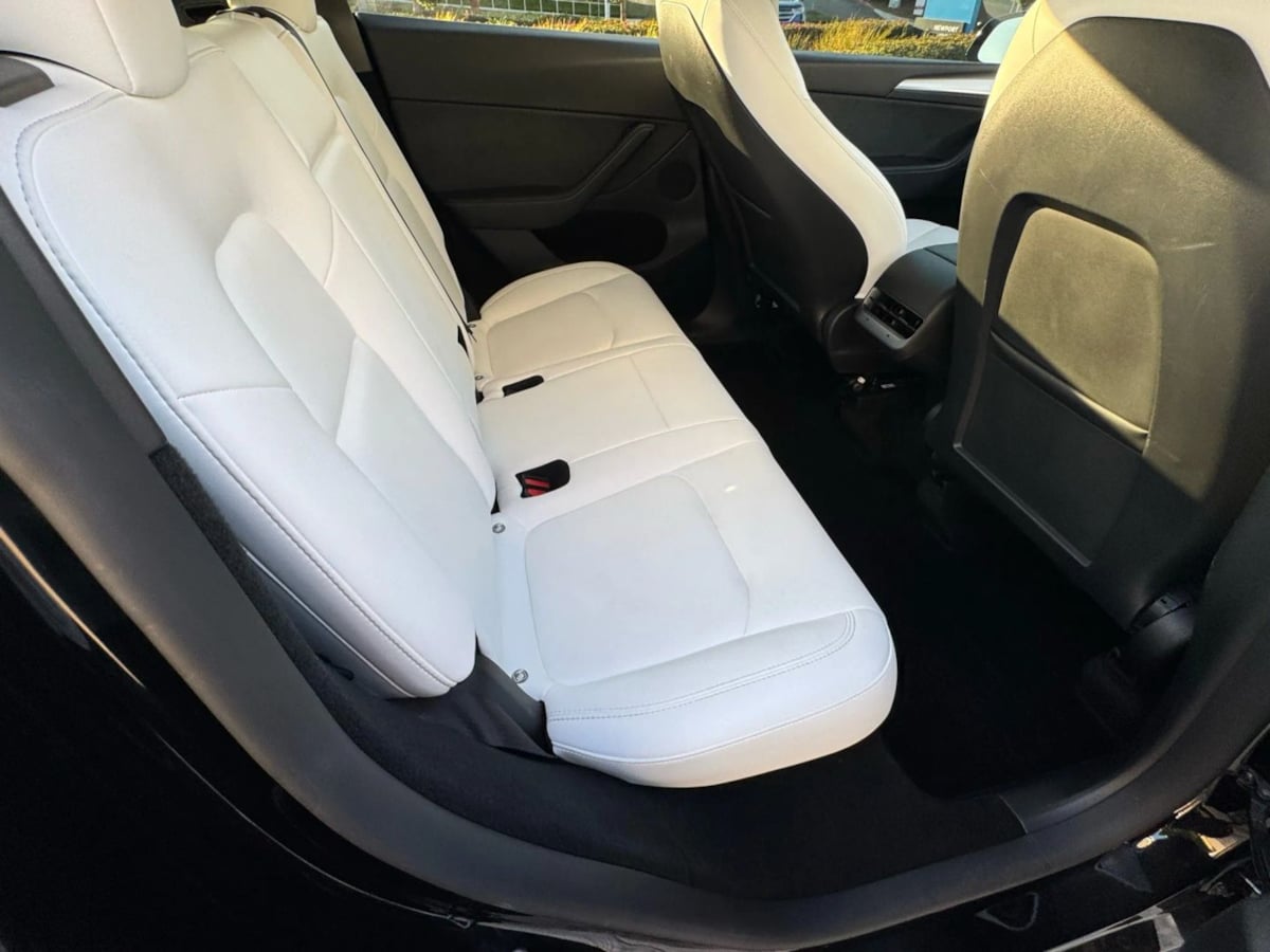 2023 Tesla Model Y Performance photo 12