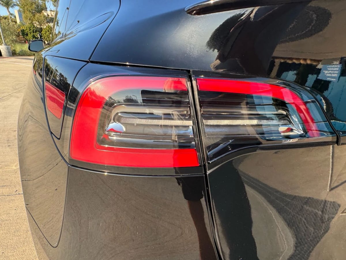2023 Tesla Model Y Performance photo 22