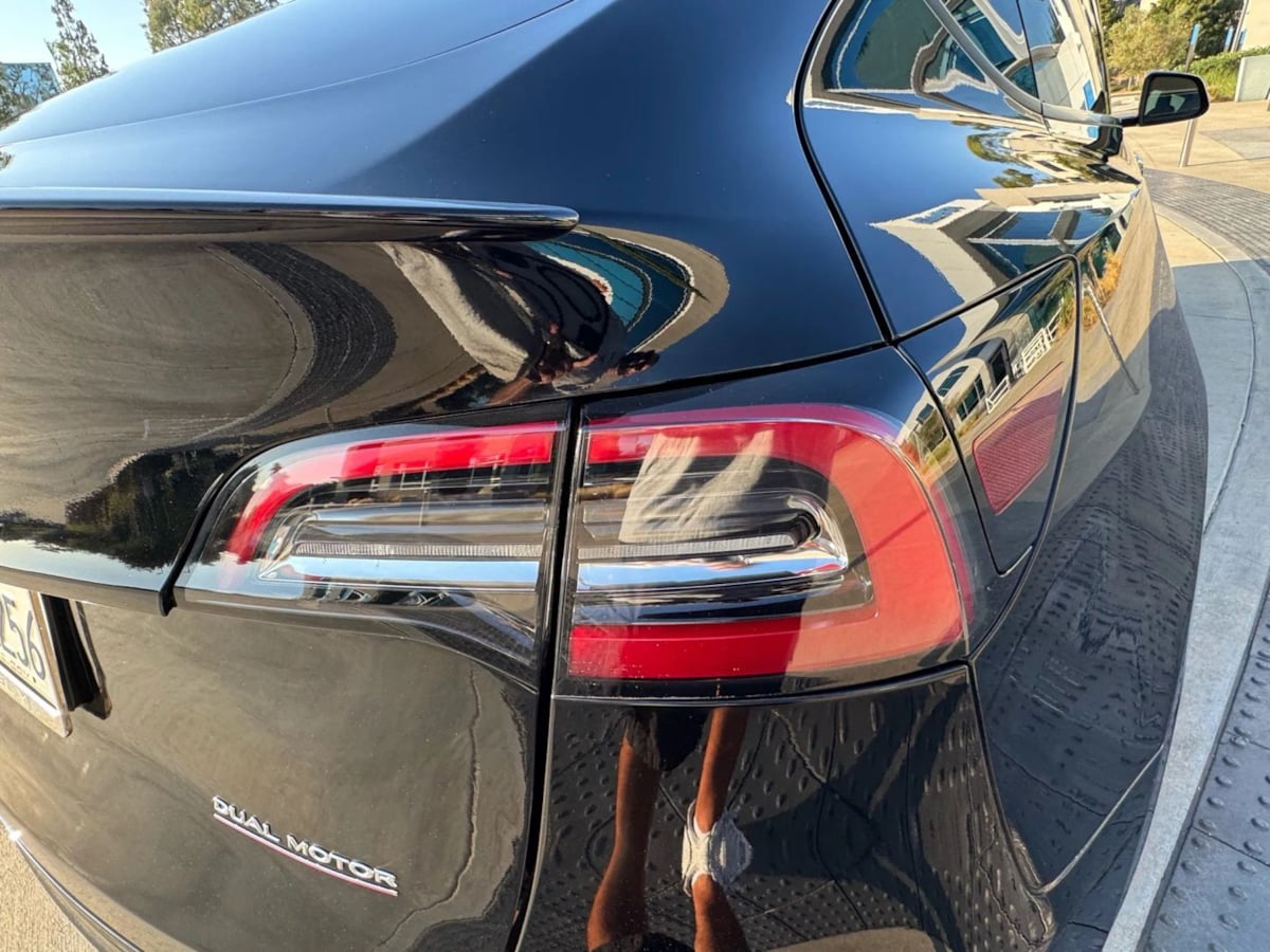 2023 Tesla Model Y Performance photo 23